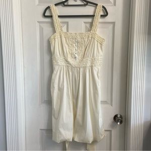 BCBGMAXAZRIA Bubble Hem Dress Size Small Ivory Ruffles